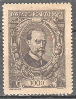 0142 ** - 1920